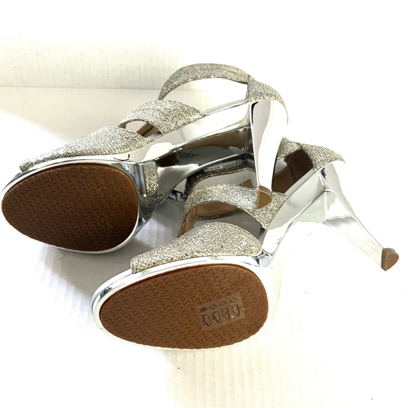 Michael Kors Heels - Picture 2 of 3